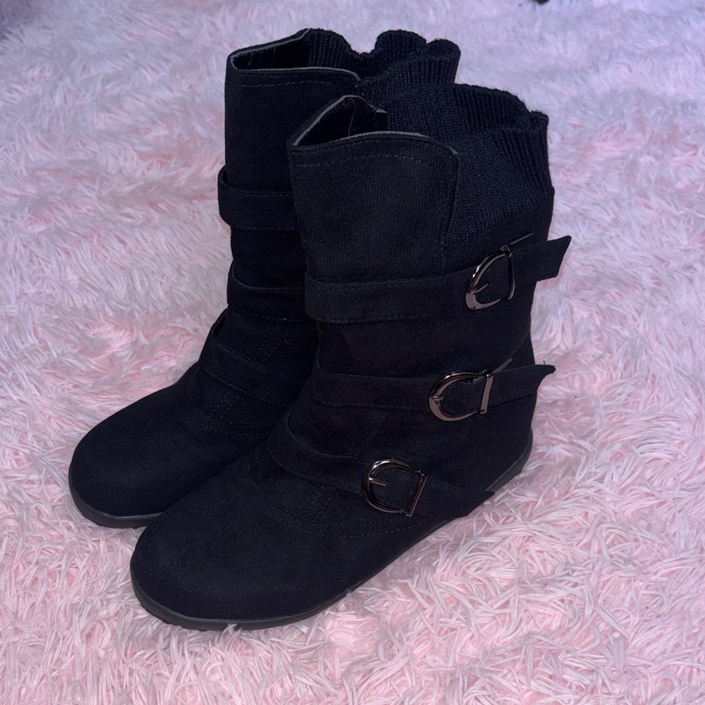 Black Buckle Boots Size 8 Women’s